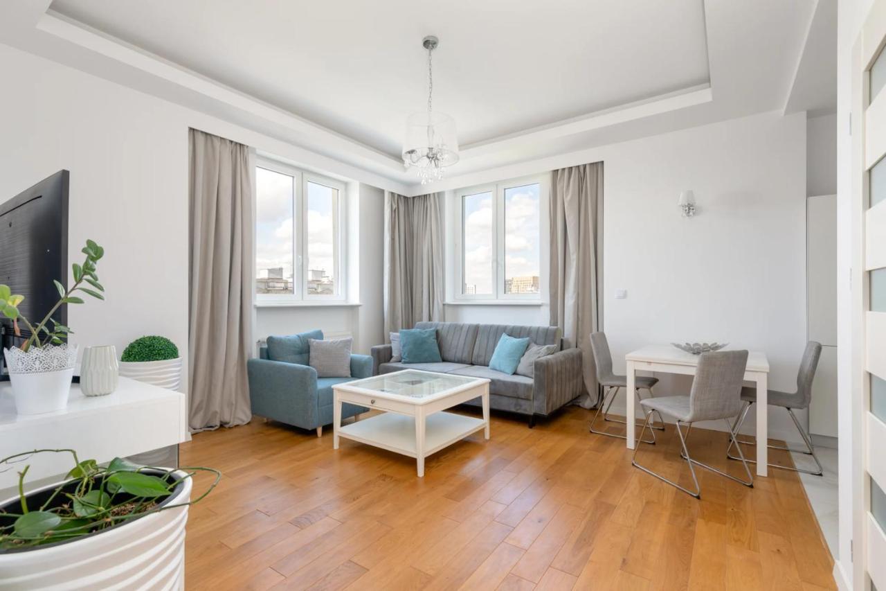 Przestronny Apartament Z Widokiem Na Miasto W Warszawie Warschau Exterior foto